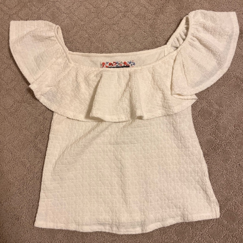 Anthropologie White Top. Size XS.